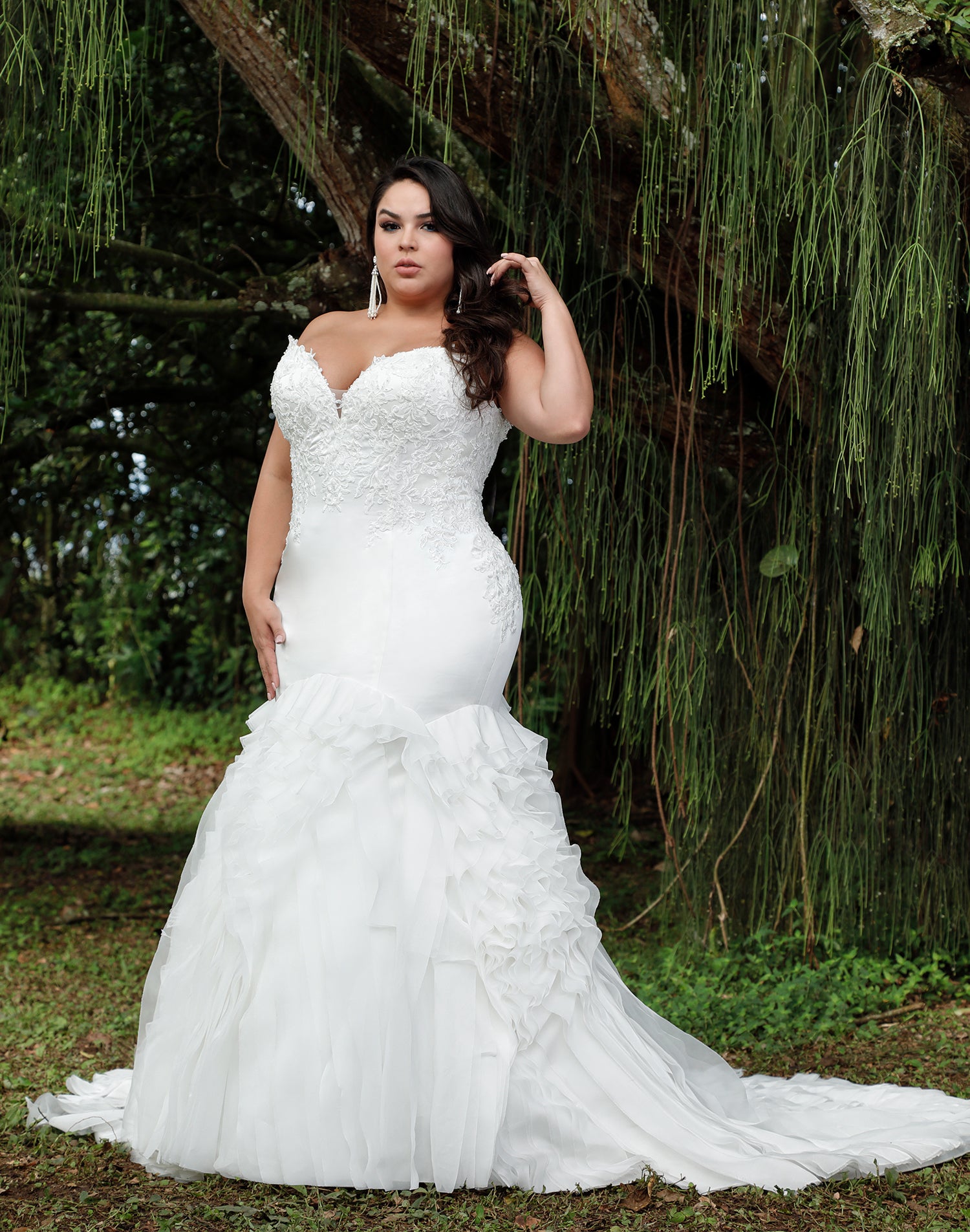 Curvy Bridal Gowns Lotus Threads Bridal Curvy Bridal Gowns Lotus Threads Bridal
