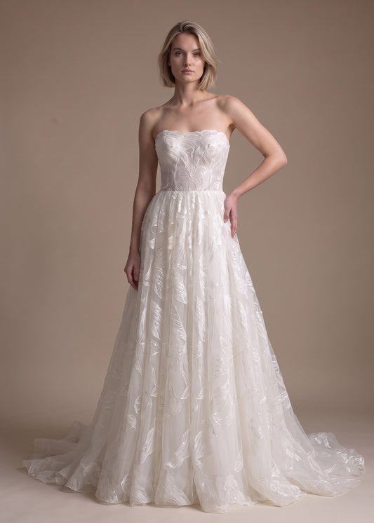 Sweetheart Ball Gown Wedding Dress in Soft Tulle and Hand-Cut Floral Lace | Lotus Threads Bridal