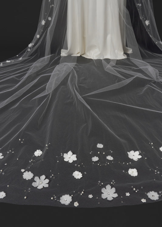 Wedding Veil with Pearls, Crystals and flowers