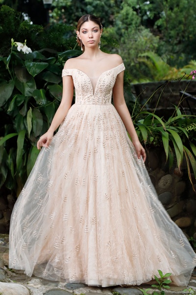 Kendra Gown | 87062 Wedding Gown