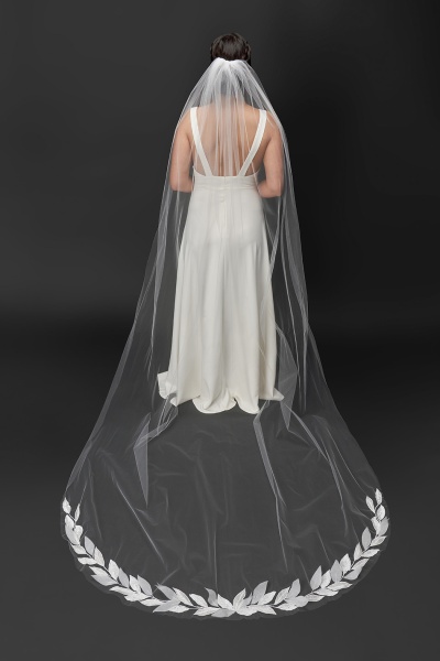 v1032-lotus-threads-bridal-veil-01