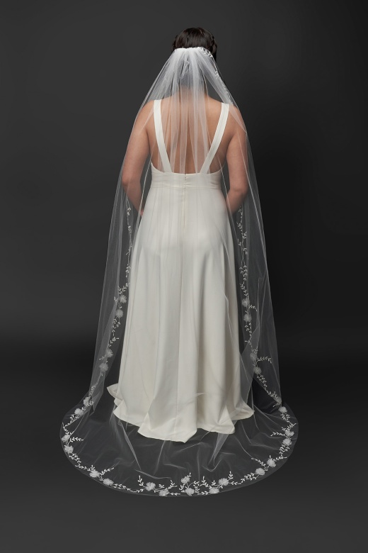 v6640-lotus-threads-bridal-veil-01